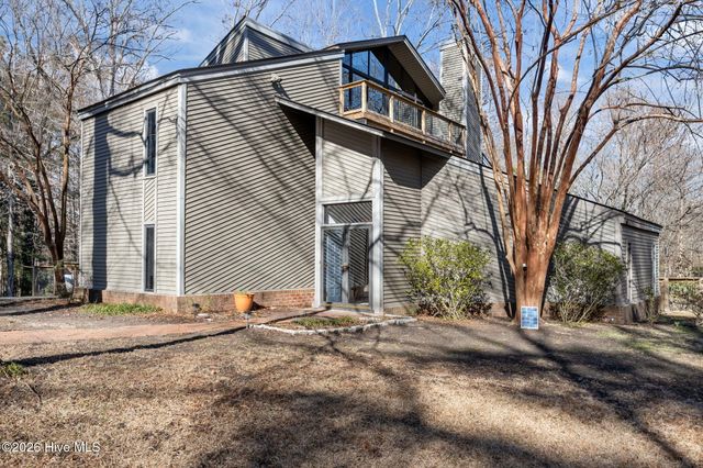 127 Hampton Drive, Washington, NC 27889