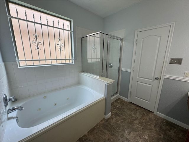 19419 Remington Bend Drive, Houston, TX 77073