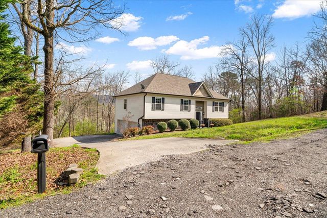 163 Gladstone Way, Rocky Face, GA 30740