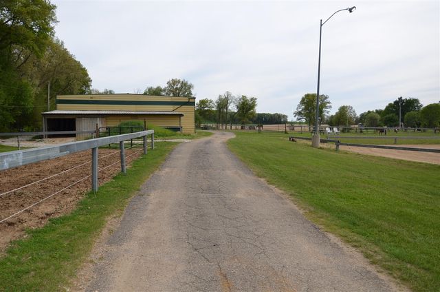 11475 Gorsline Road, Battle Creek, MI 49014