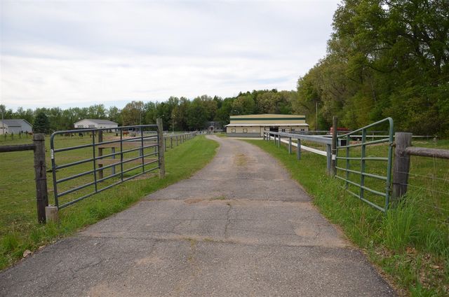11475 Gorsline Road, Battle Creek, MI 49014