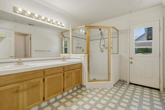 730 Nacional Court, Salinas, CA 93901