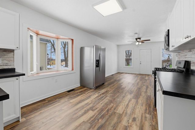 170 S High Street, Mayville, WI 53050