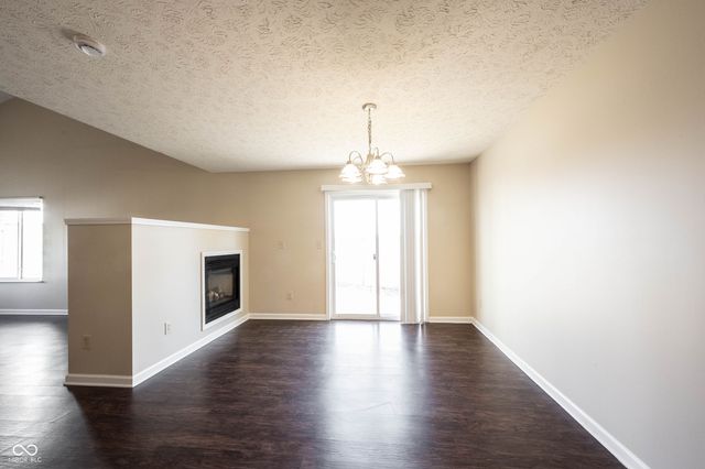 2781 Grand Fir, Greenwood, IN 46143