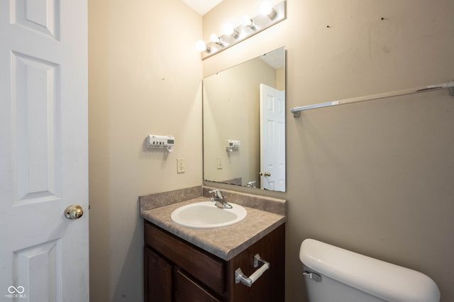 2781 Grand Fir, Greenwood, IN 46143