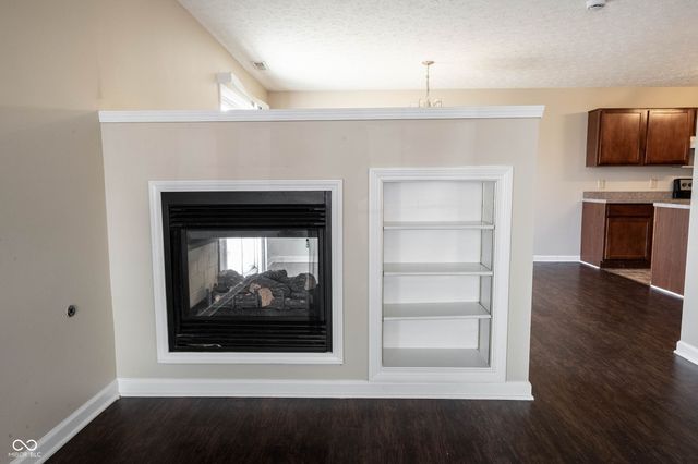 2781 Grand Fir, Greenwood, IN 46143
