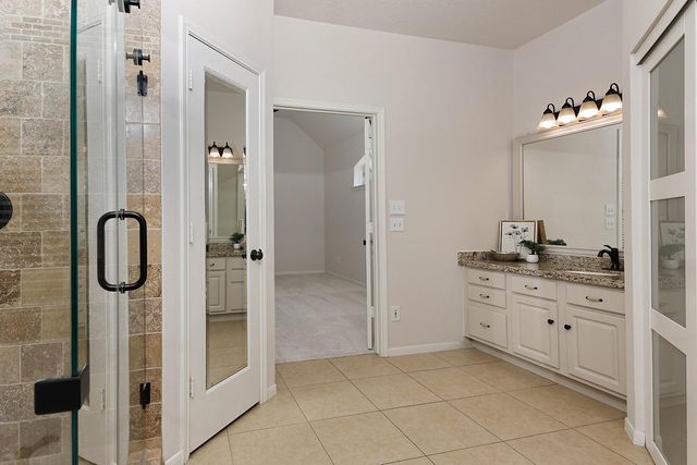 67 N Old Cedar Circle, The Woodlands, TX 77382
