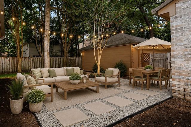 67 N Old Cedar Circle, The Woodlands, TX 77382