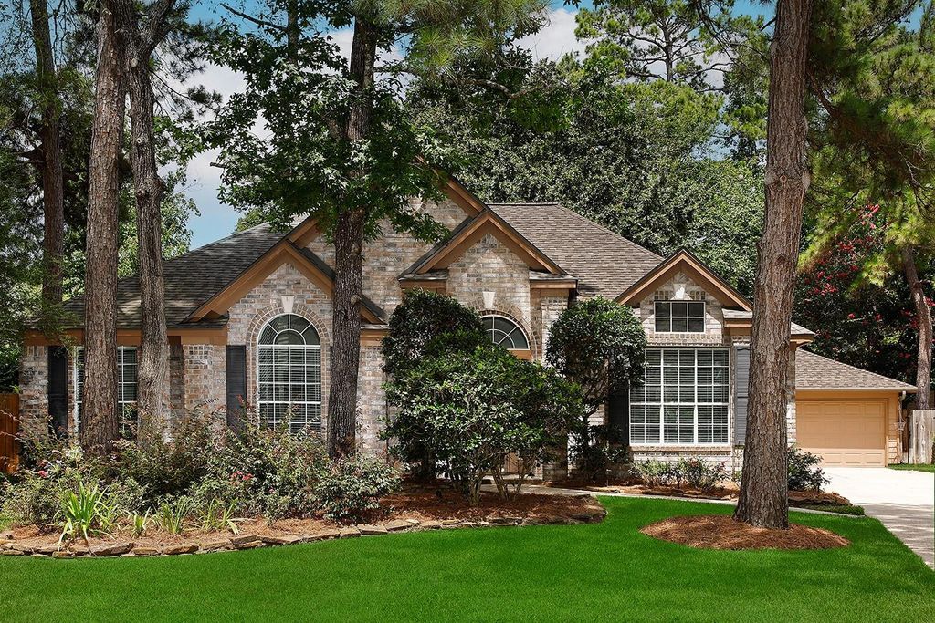 67 N Old Cedar Circle, The Woodlands, TX 77382