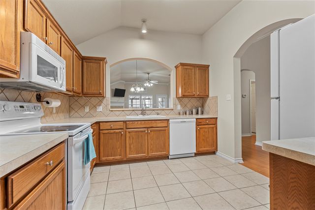 2549 Massey Lane, Robinson, TX 76706