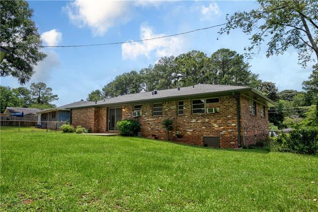 3282 Convair Lane, Decatur, GA 30032