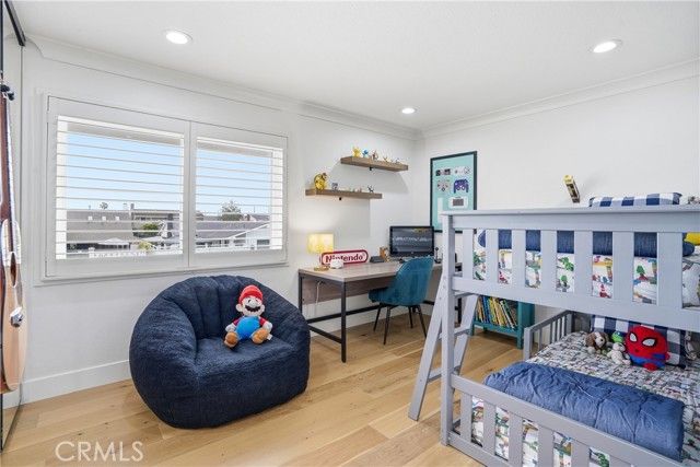 20082 Gothic Circle, Huntington Beach, CA 92646