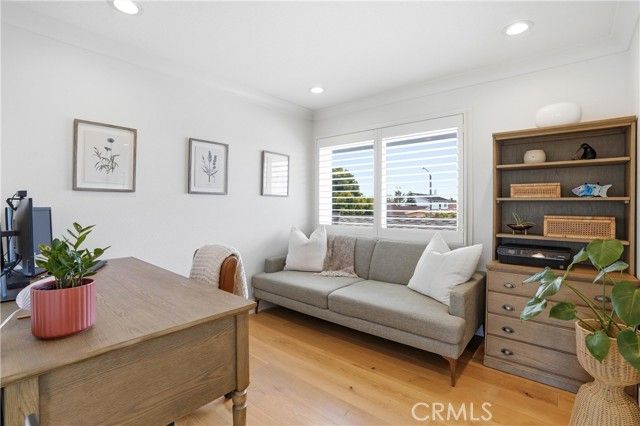 20082 Gothic Circle, Huntington Beach, CA 92646