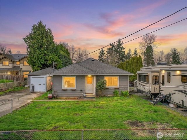 11324 Waller Road E, Tacoma, WA 98446