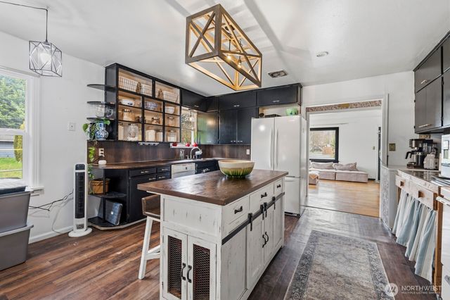 11324 Waller Road E, Tacoma, WA 98446