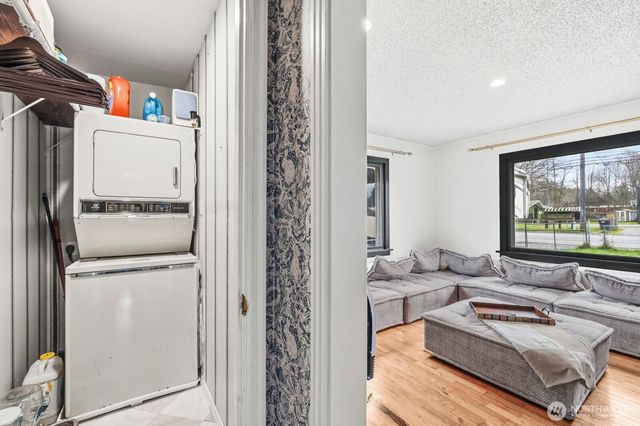 11324 Waller Road E, Tacoma, WA 98446