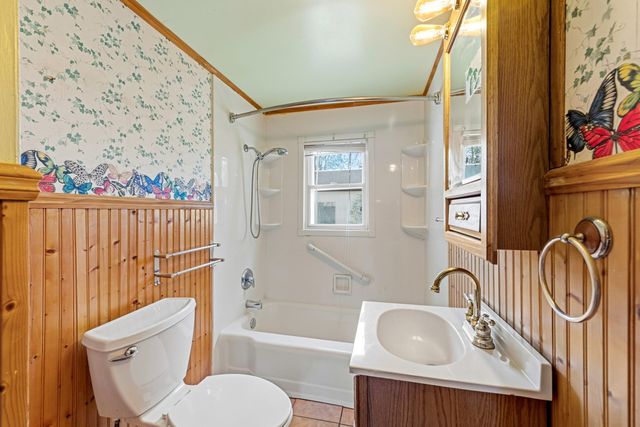 4603 W Ab Avenue, Cooper Twp, MI 49080