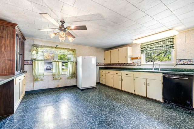 4603 W Ab Avenue, Cooper Twp, MI 49080