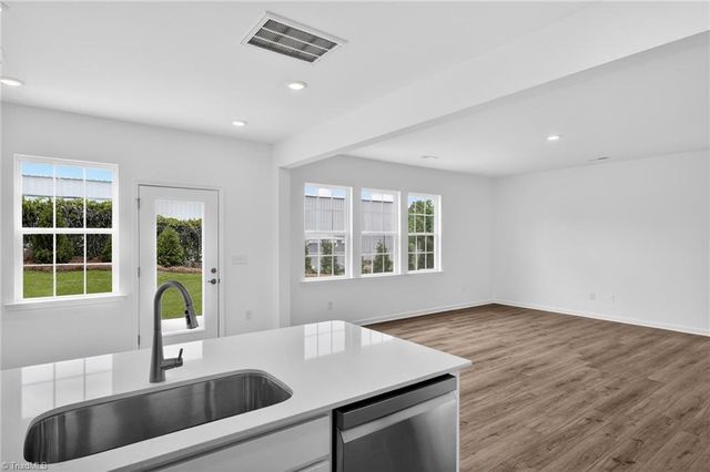 5525 Hydrangea Street, Winston-salem, NC 27014