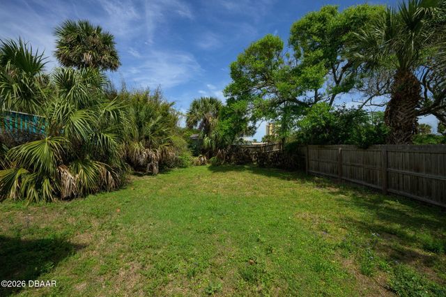 329 Euclid Avenue, Daytona Beach, FL 32118