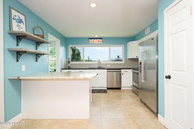 329 Euclid Avenue, Daytona Beach, FL 32118