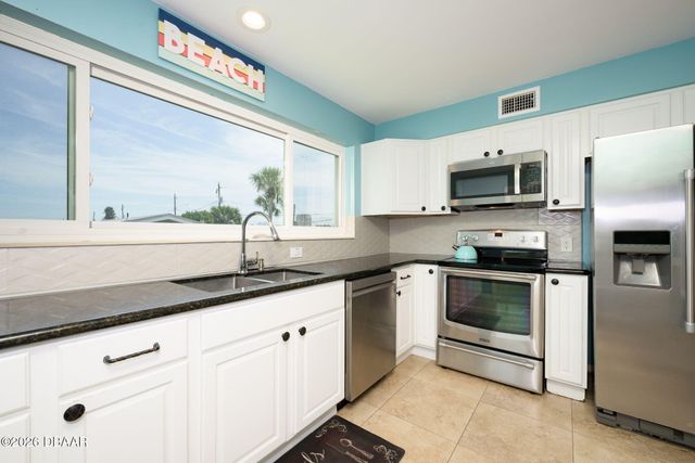 329 Euclid Avenue, Daytona Beach, FL 32118