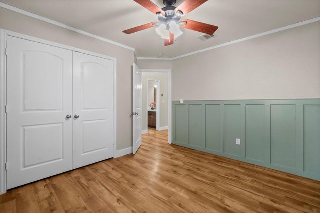 976 Northampton Drive, Conroe, TX 77303