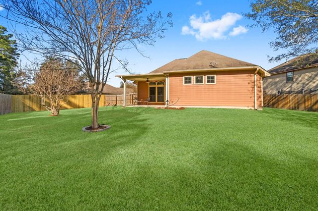 976 Northampton Drive, Conroe, TX 77303