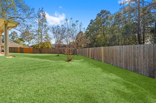 976 Northampton Drive, Conroe, TX 77303