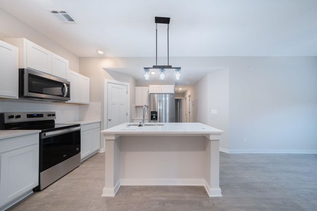 17000 W Lawson St, Goddard, KS 67052