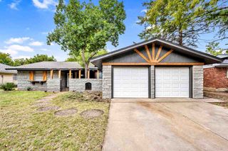 808 NW 50th St, Lawton, OK 73505