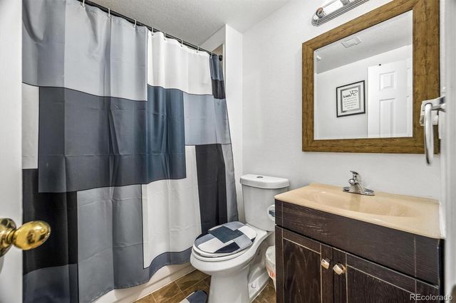 8248 Pearl Street, Denver, CO 80229
