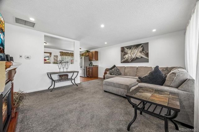8248 Pearl Street, Denver, CO 80229