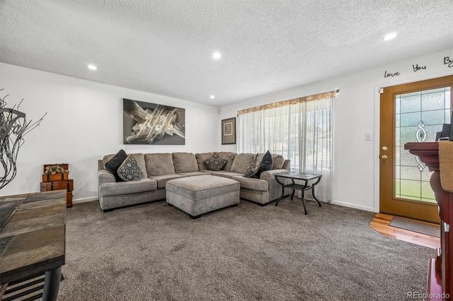 8248 Pearl Street, Denver, CO 80229