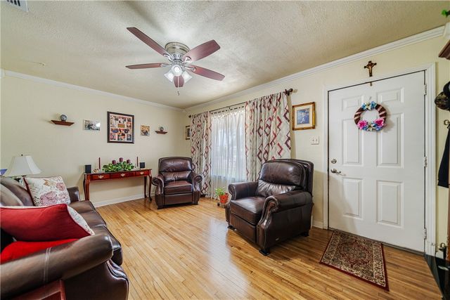 4505 Moravian Dr, Corpus Christi, TX 78415
