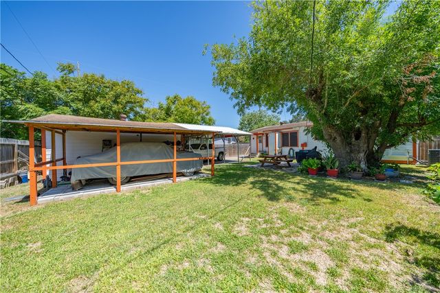 4505 Moravian Dr, Corpus Christi, TX 78415