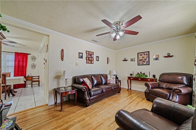 4505 Moravian Dr, Corpus Christi, TX 78415