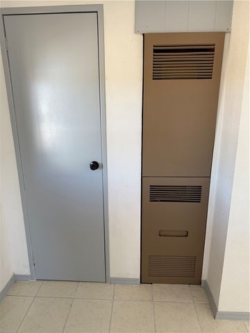 5232 N Cove Road, Golden Valley, AZ 86413