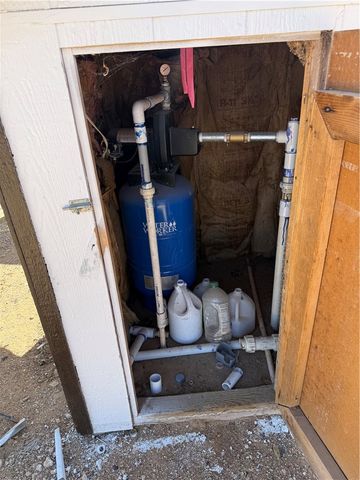 5232 N Cove Road, Golden Valley, AZ 86413