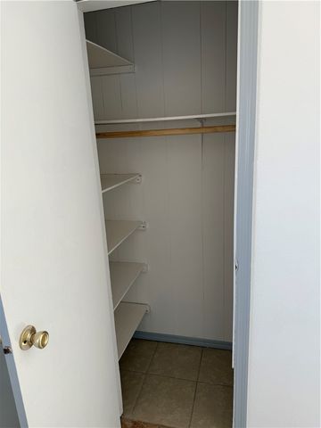 5232 N Cove Road, Golden Valley, AZ 86413