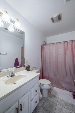 5098 Harvest Lane, Vienna Charter Township, MI 48420
