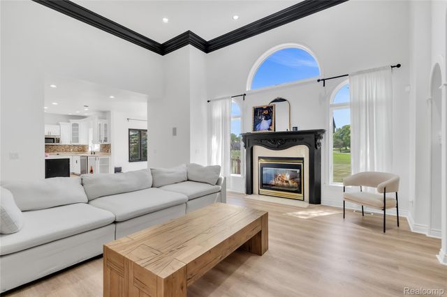5098 Harvest Lane, Vienna Charter Township, MI 48420