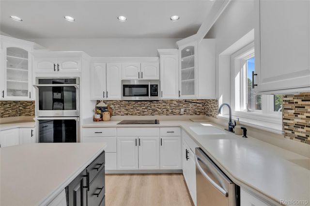 5098 Harvest Lane, Vienna Charter Township, MI 48420