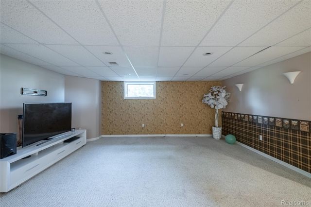5098 Harvest Lane, Vienna Charter Township, MI 48420