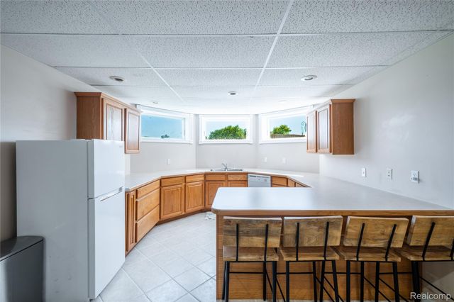 5098 Harvest Lane, Vienna Charter Township, MI 48420