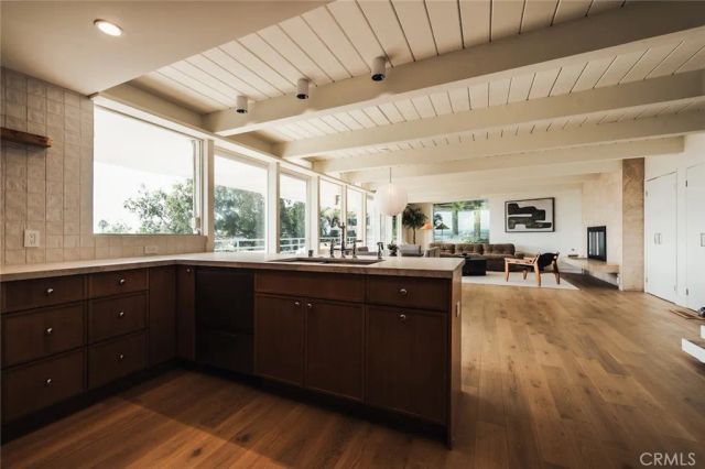 8448 Franklin, Los Angeles, CA 90069