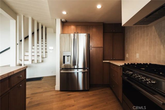 8448 Franklin, Los Angeles, CA 90069