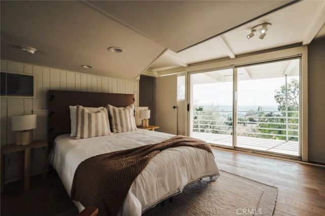 8448 Franklin, Los Angeles, CA 90069