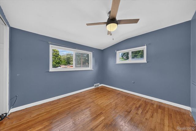 8599 Clinton River Road, Sterling Heights, MI 48314