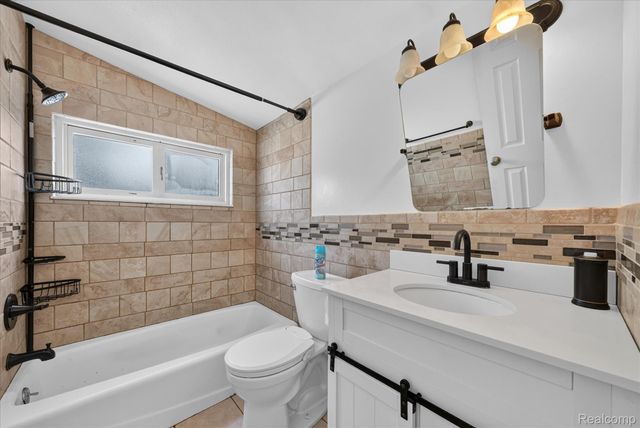 8599 Clinton River Road, Sterling Heights, MI 48314